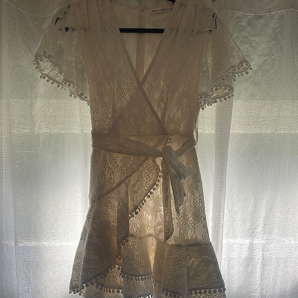 Women’s White Dress